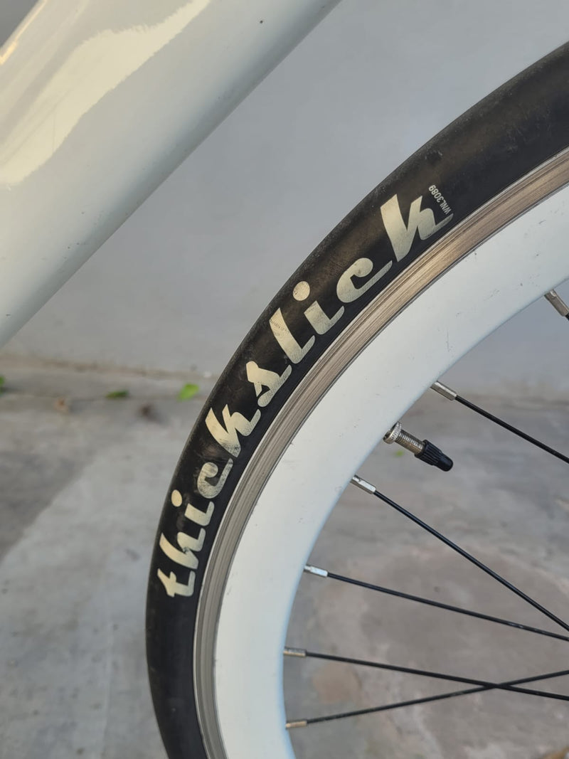 Carica immagine in Galleria Viewer, BONVELO FIXIE BIKE IN ALLUMINIO BIANCO TAGLIA 50 USATO IN CONTO-VENDITA