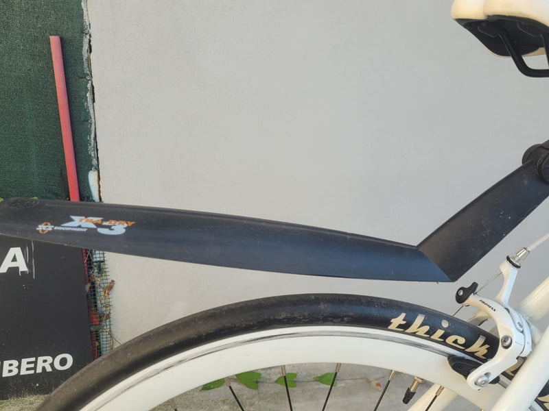 Carica immagine in Galleria Viewer, BONVELO FIXIE BIKE IN ALLUMINIO BIANCO TAGLIA 50 USATO IN CONTO-VENDITA