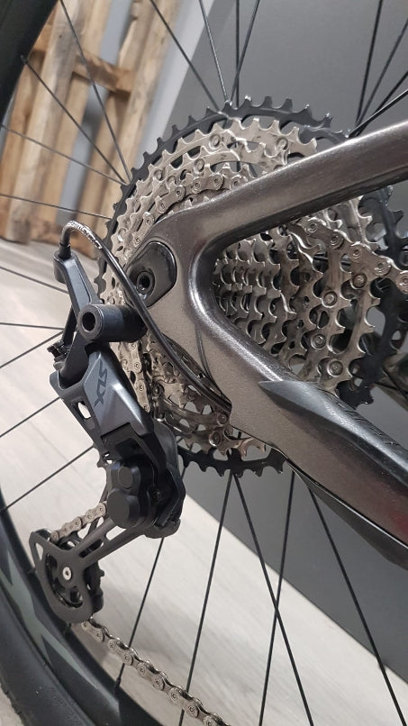 Load image into Gallery viewer, GIANT XTC ADVANCED 2M 2023 USED