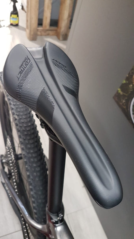 Load image into Gallery viewer, GIANT XTC ADVANCED 2M 2023 USED