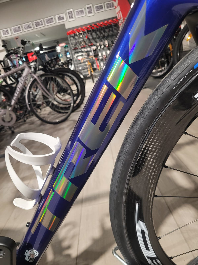 Load image into Gallery viewer, TREK MADONE SL 5 GEN 8 taglia M/L BIKEFORWIN EDITION PROMO