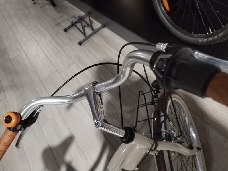 Carica immagine in Galleria Viewer, CASADEI DONNA CITY-CRUISE 24" PANNA-MARRONE 6 SPEED SHIMANO