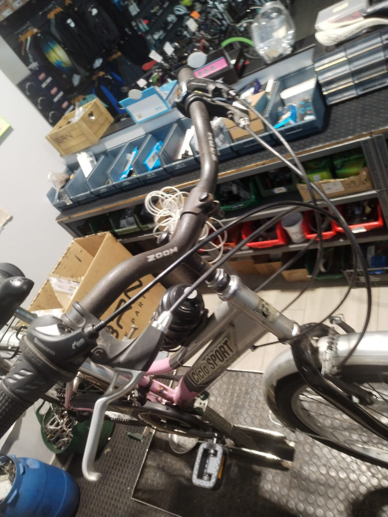 Carica immagine in Galleria Viewer, BICI CICLO SPORT OLANDA CITY TREKKING 26"X1.50 TAGLIA S ARGENTO-ROSA USATO-REVISIONATO