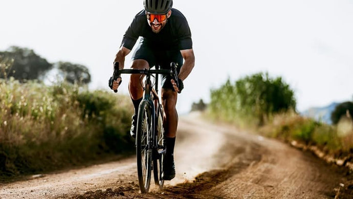 Gravel Bike: Versatility and Differences from the Road Bike