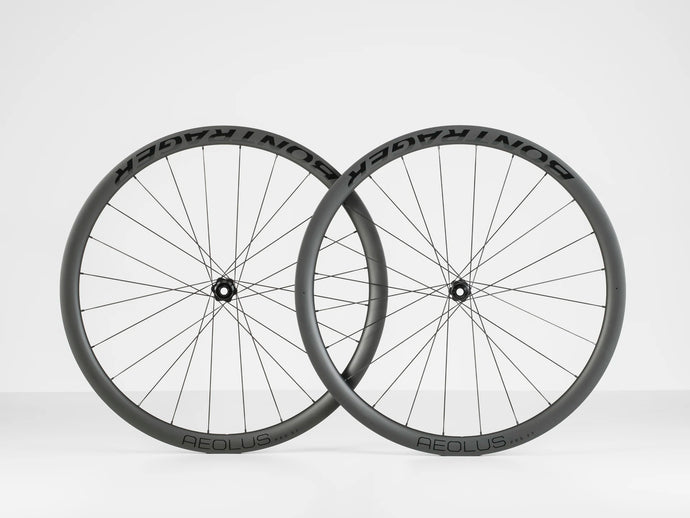 Bontrager carbon wheelset Aeolus Pro 37 TLR Disc Shimano 10/11/12