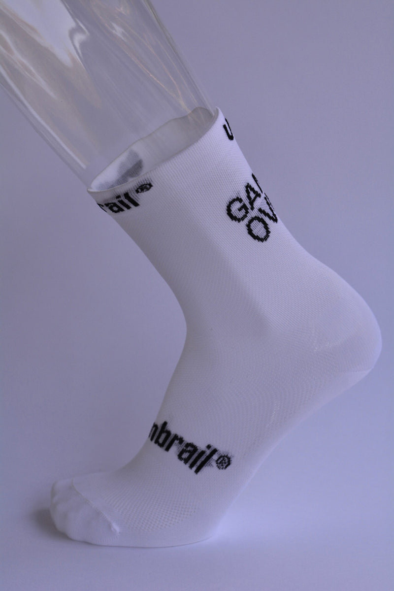 Load image into Gallery viewer, UMBRAIL SOCKS GAME OVER WHITE
