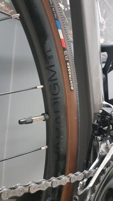 Load image into Gallery viewer, TREK DOMANE SL5 MK IV TAGLIA 52 CONTO-VENDITA
