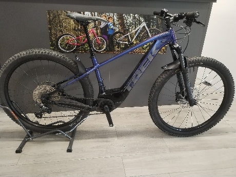 Carica immagine in Galleria Viewer, TREK MARLIN PLUS 8 Purple Flip to Black Fade 2023 M USATO-REVISIONATO
