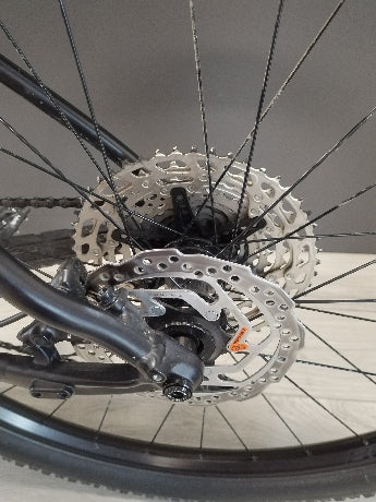 Carica immagine in Galleria Viewer, TREK PROCALIBER 6 M-L GRIGIO-NERO 2023 USATO-REVISIONATO
