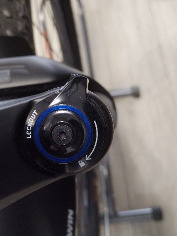 Carica immagine in Galleria Viewer, TREK PROCALIBER 6 M-L GRIGIO-NERO 2023 USATO-REVISIONATO
