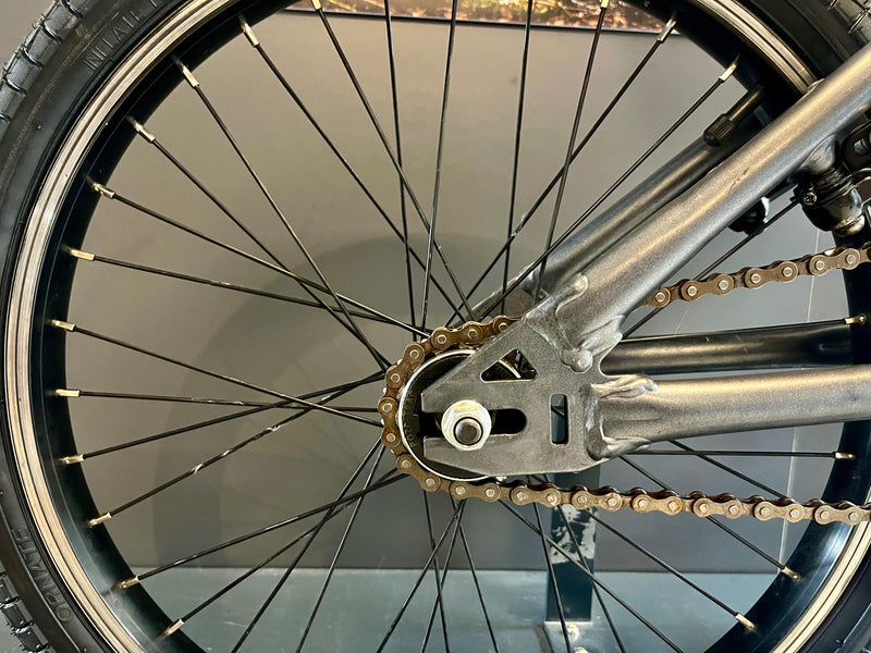 Load image into Gallery viewer, NOS BMX 20&quot; GRIGIO-NERO USATO
