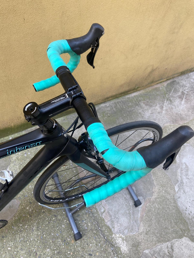 Carica immagine in Galleria Viewer, BIANCHI INTENSO CARBON TG 50 USATO IN CONTO VENDITA
