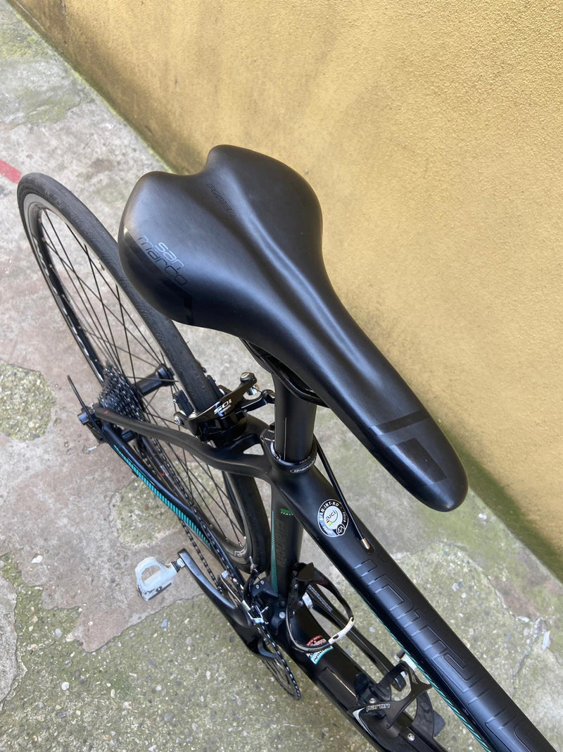 Carica immagine in Galleria Viewer, BIANCHI INTENSO CARBON TG 50 USATO IN CONTO VENDITA
