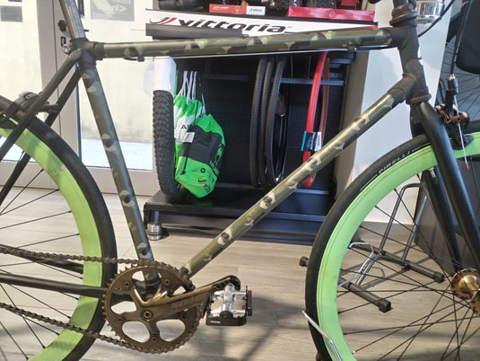 BICI CITY FIXED ACCIAIO TAGLIA M NERO/VERDE USATO-REVISIONATO