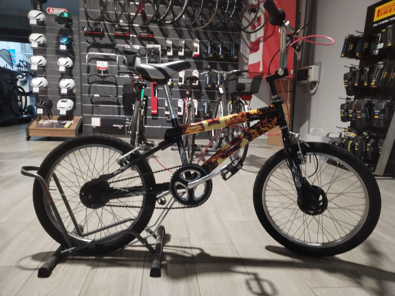 Load image into Gallery viewer, BMX MAVERICK 20" ACCIAIO NERO USATO-REVISIONATO
