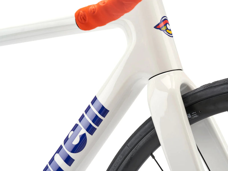 Carica immagine in Galleria Viewer, Cinelli Pressure ADR - gruppo Ultegra di2 12v - ruote Fulcrum Wind42 **DISPONIBILE SU ORDINAZIONE**
