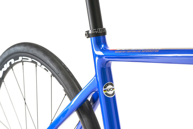 Load image into Gallery viewer, Cinelli Superstar Disc 2024 Shimano Ultegra 2x11 R8020 **ORDERABLE**
