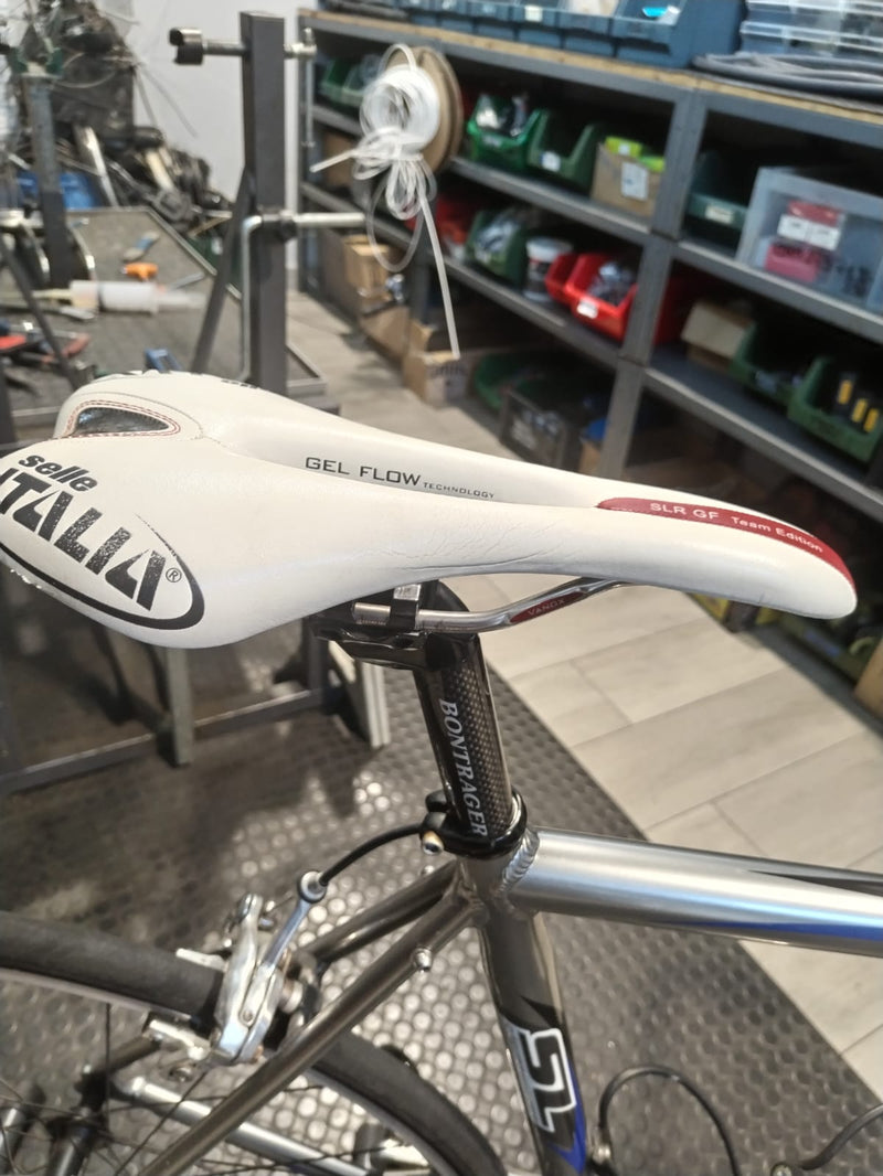 Carica immagine in Galleria Viewer, TREK SL 1000 BICI DA STRADA TG 56 CM GRIGIO-NERO-BLU USATO-REVISIONATO
